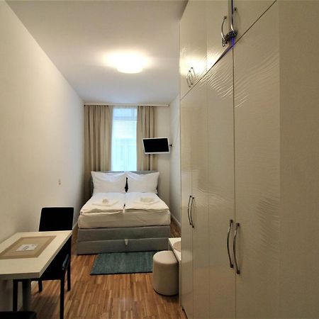 Small Studio Close To City Center ウィーン エクステリア 写真